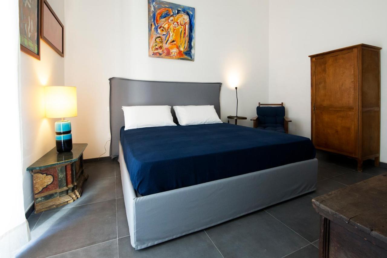 אוג'אנו לה קייזה Bric A Brac Eclectic Rooms מראה חיצוני תמונה