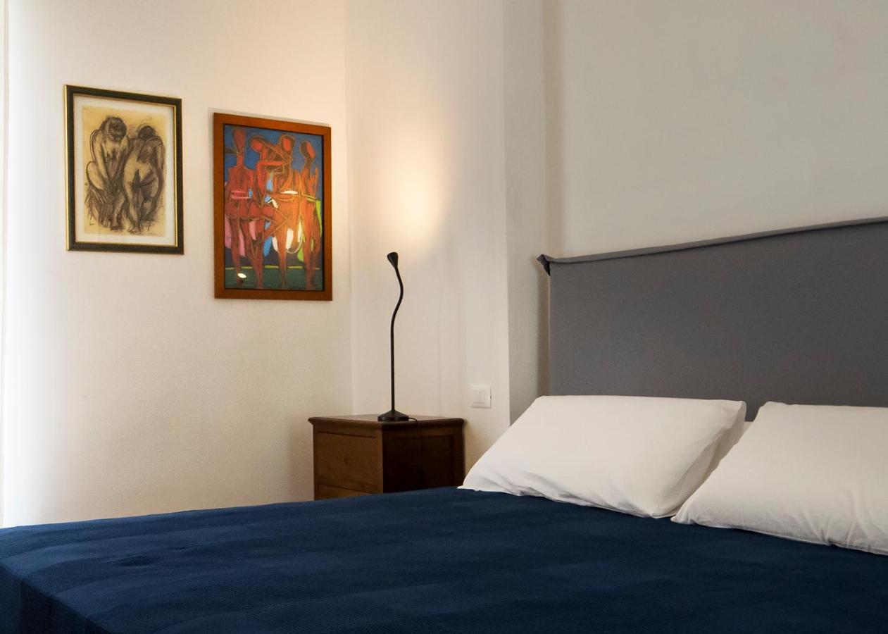 אוג'אנו לה קייזה Bric A Brac Eclectic Rooms מראה חיצוני תמונה