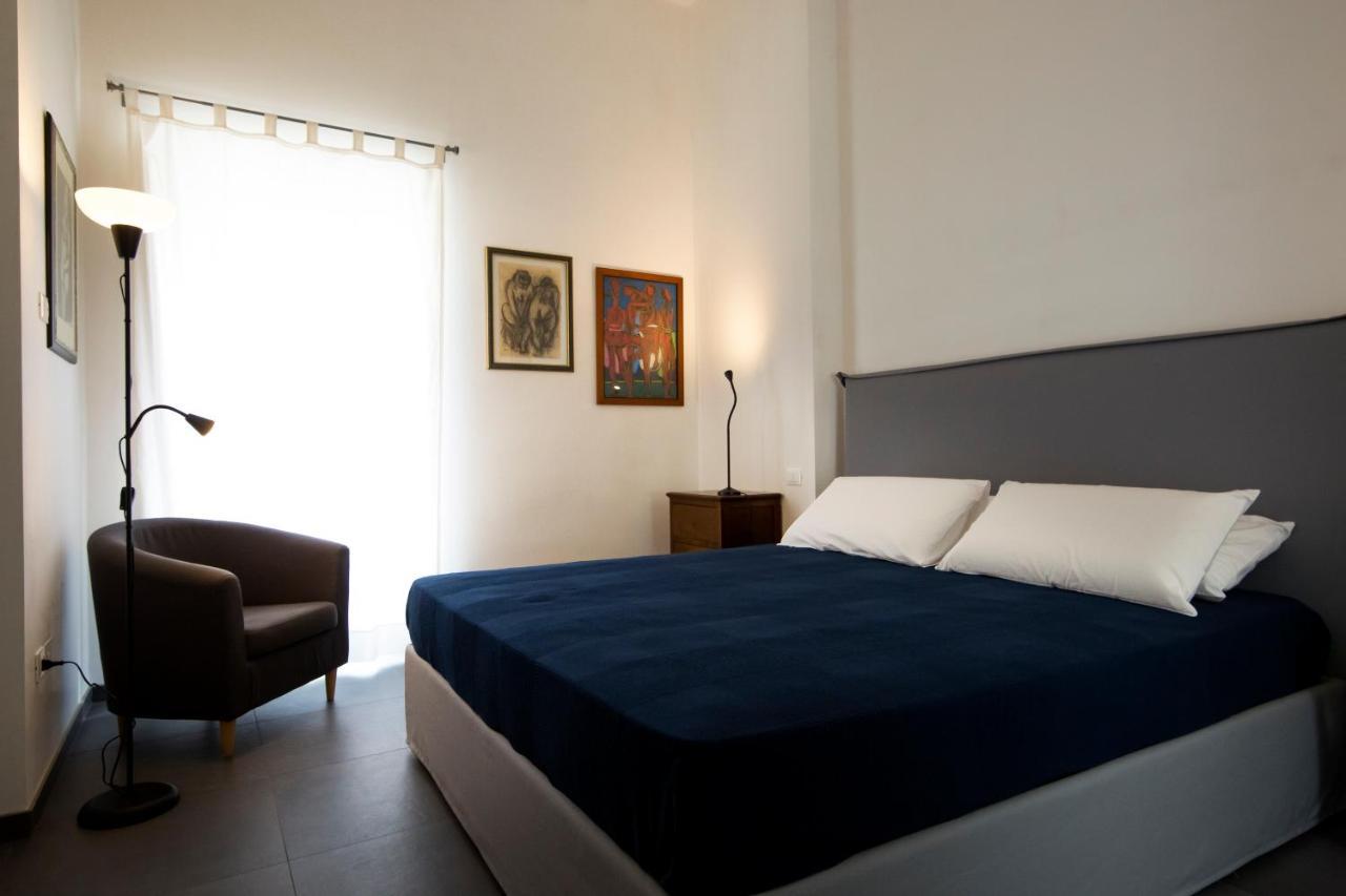 אוג'אנו לה קייזה Bric A Brac Eclectic Rooms מראה חיצוני תמונה
