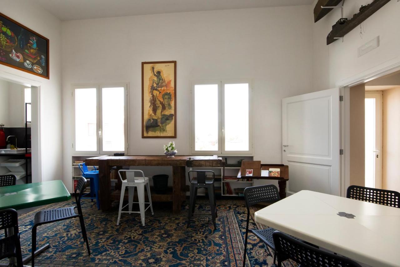 אוג'אנו לה קייזה Bric A Brac Eclectic Rooms מראה חיצוני תמונה
